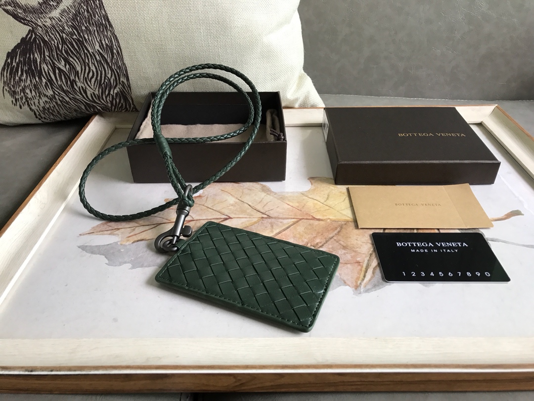 個性的なデザ 人気ブランドボッテガヴェネタ Bottega Veneta 実物の写真 N品スーパーコピー代引き対応国内発送後払い安全必ず届く優良サイト